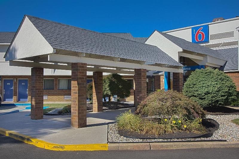 Motel 6 Piscataway 5