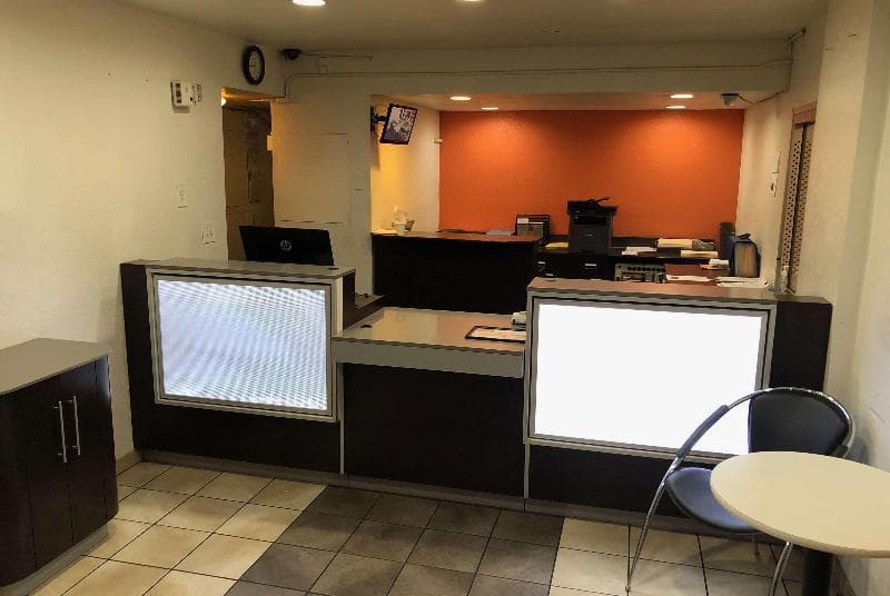 Travelodge By Wyndham Pompano Beach 3