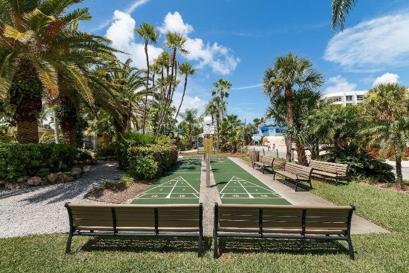 Tropical Beach Resorts 3