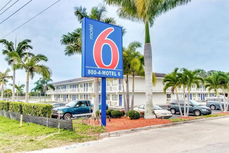 Motel 6 Venice 4