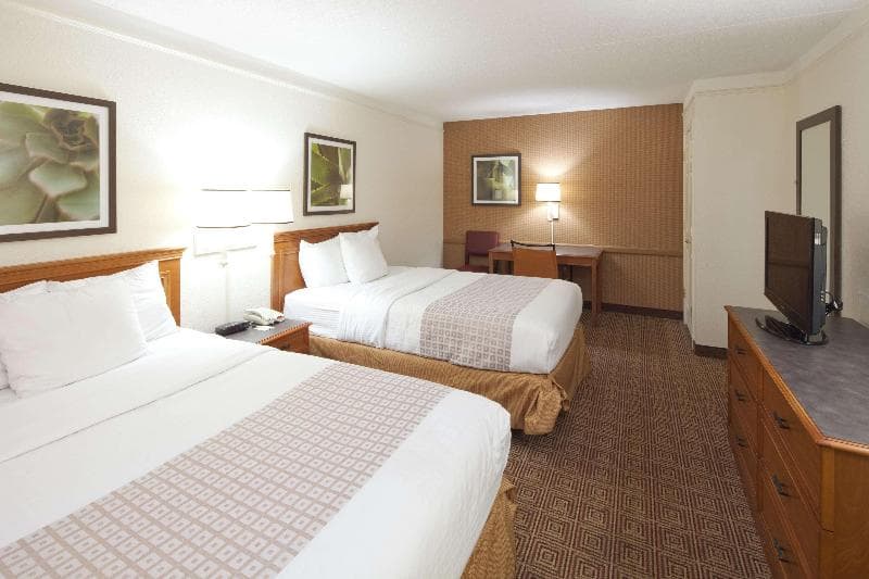 La Quinta Inn by Wyndham Huntsville Research Park 3