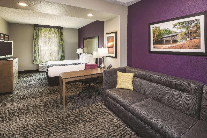 La Quinta Inn & Suites by Wyndham Milledgeville 4