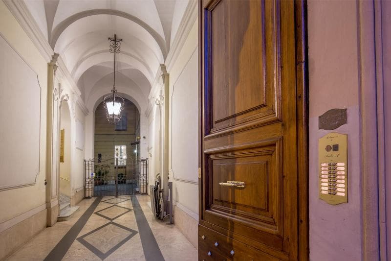 Courtyard Rome Suite 3