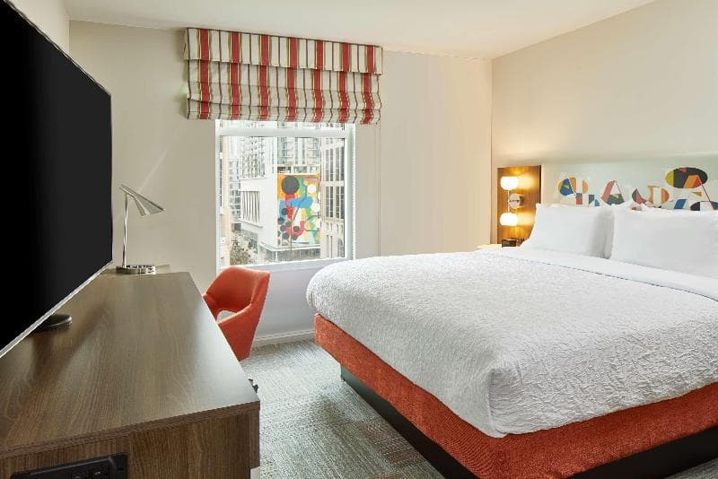 Hampton Inn & Suites Atlanta Midtown 5