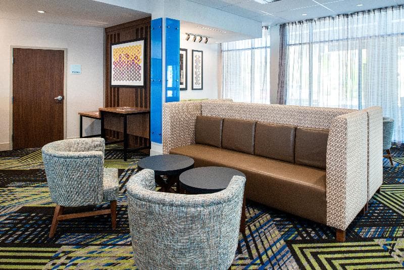 Holiday Inn Express & Suites Elko 5