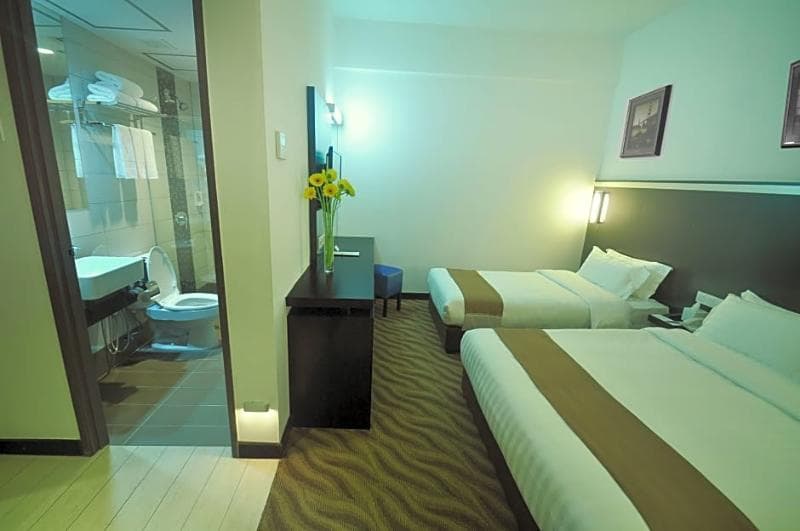 Dreamtel Kota Kinabalu 4
