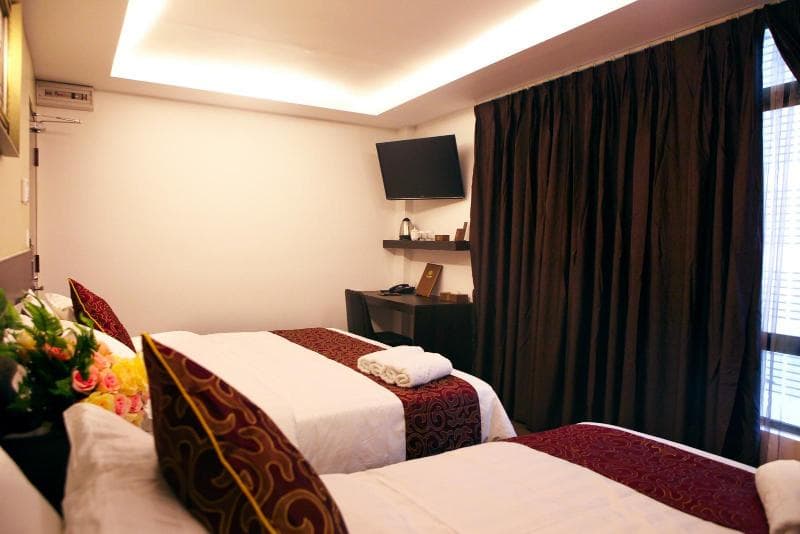 J Suites Hotel 1