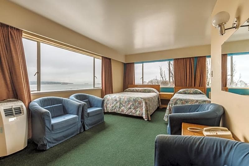 English Bay Hotel 5