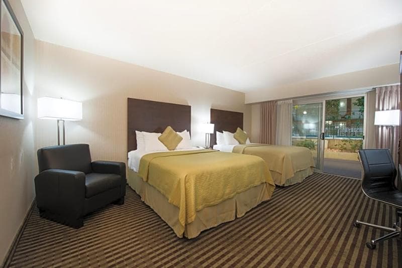 Victoria Inn & Conference Centre photo 1