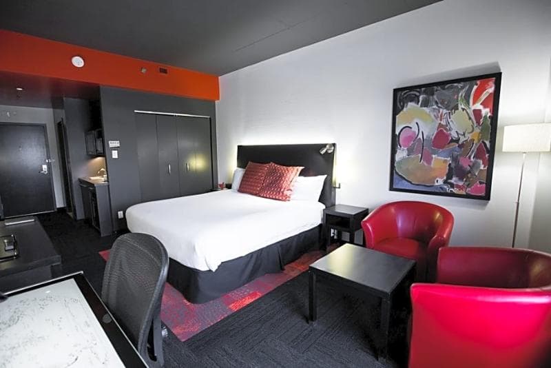 Grand Times Hotel Quebec City Airport 3
