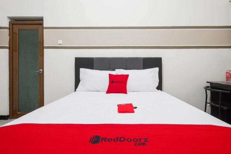 Reddoorz Syariah Near Marvell City Mall 2 2