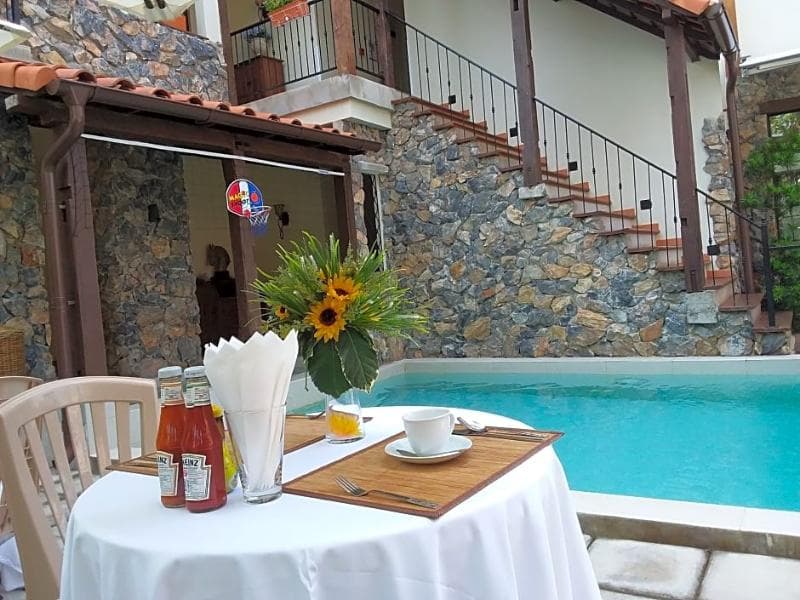 Le Charcoa Hôtel 4