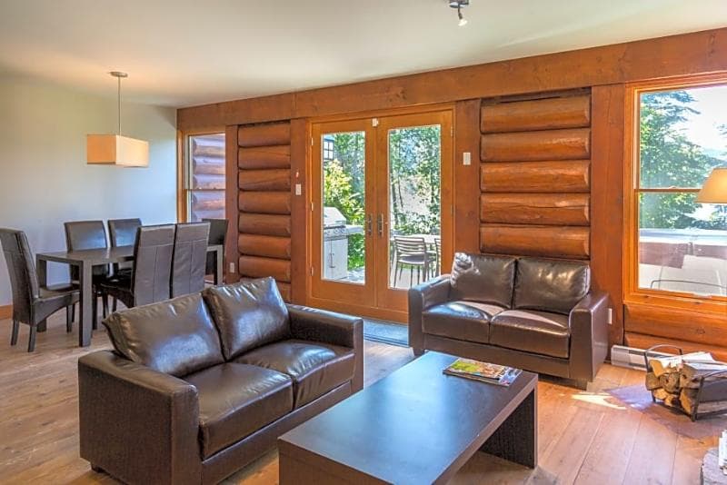 Tremblant Mountain Chalets 4