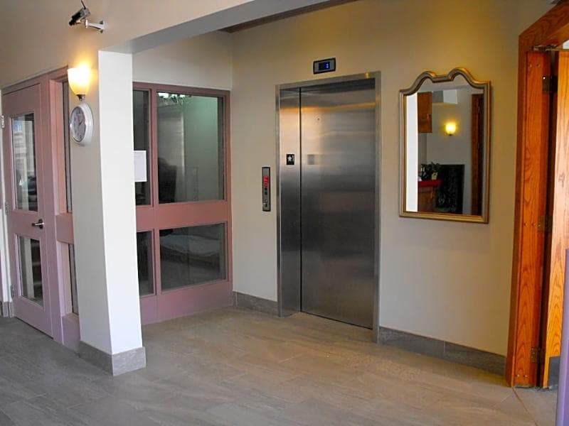 Windsor Hotel photo 1