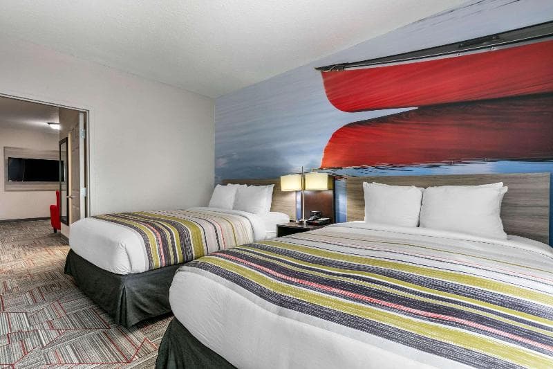 Clarion Pointe Columbus 5