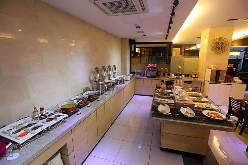 Tower Hill Hotel 5