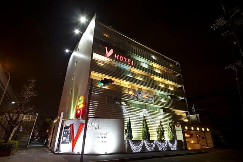 V Hotel - Adults Only 5
