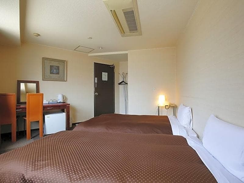 Grampus Inn Osaka 1