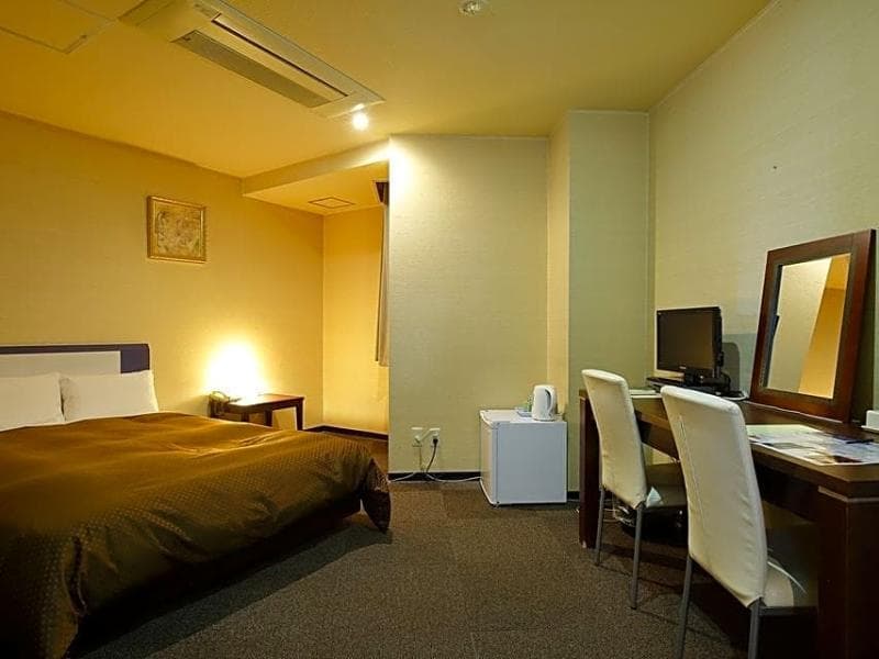 Grampus Inn Osaka 4