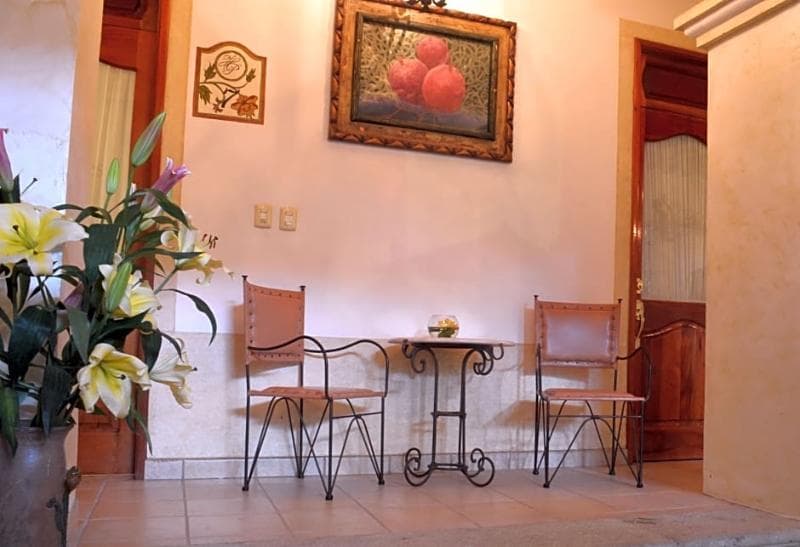 Los Pilares Hotel (Adults Only) 4