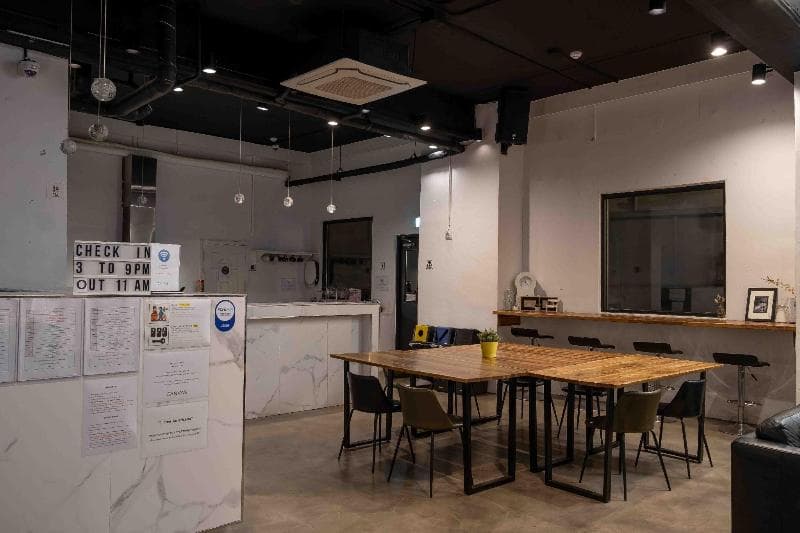 Canvas Hostel (Adults Only) 5