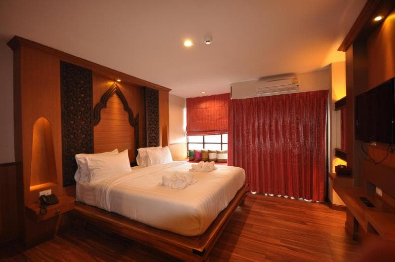 Chalelarn Hotel photo 1