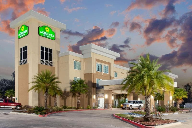 La Quinta Inn Suites By Wyndham Lake Charles Westl 2