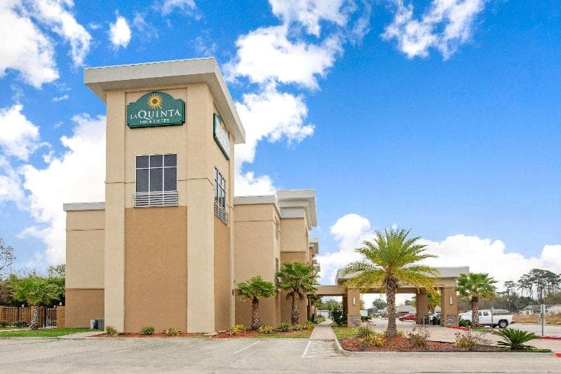 La Quinta Inn Suites By Wyndham Lake Charles Westl 3