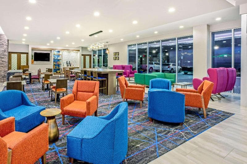 La Quinta Inn Suites By Wyndham Waco Baylor Downto 5