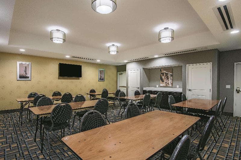 La Quinta Inn & Suites Karnes City photo 1