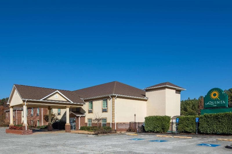 La Quinta Inn by Wyndham Calhoun South I-75 2