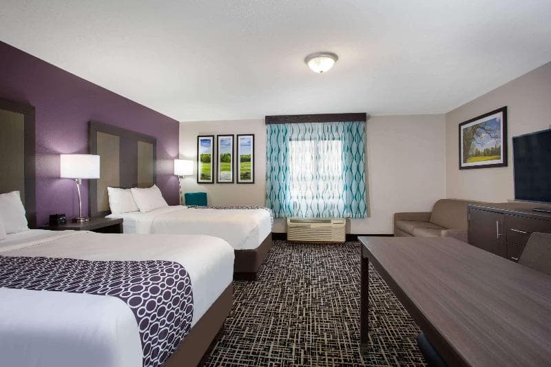 La Quinta Inn & Suites by Wyndham Roanoke Salem 5