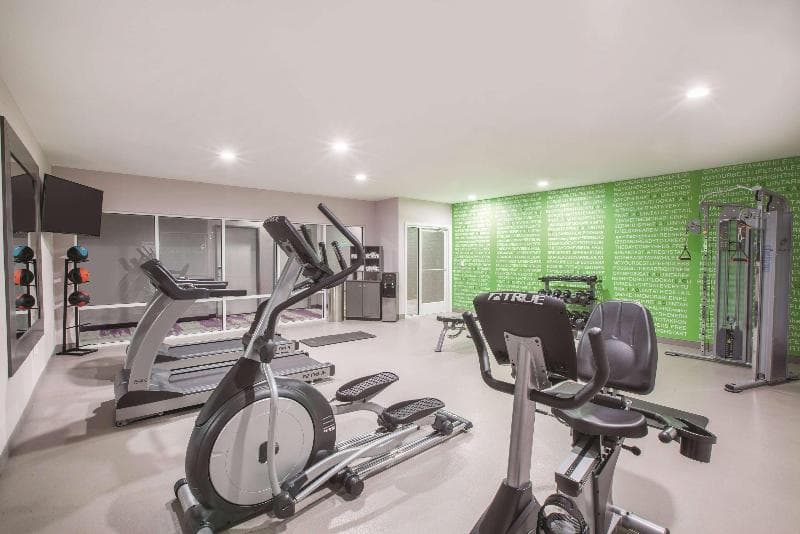 La Quinta Inn & Suites by Wyndham Kingsville 2