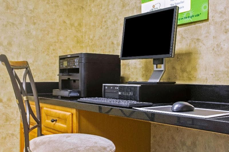 La Quinta Inn & Suites by Wyndham Fort Smith main