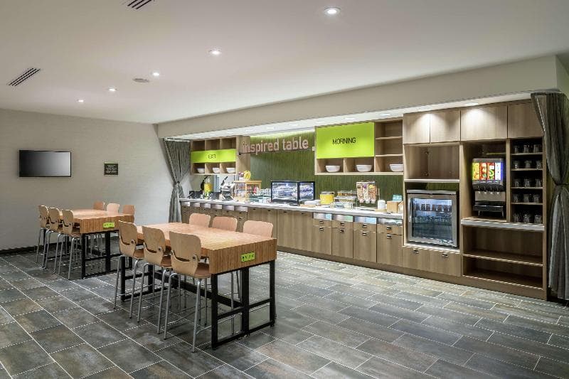 Home2 Suites by Hilton Jacksonville Airport 3