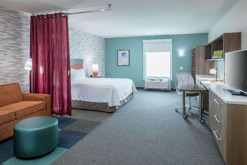 Home2 Suites by Hilton Jacksonville Airport 4