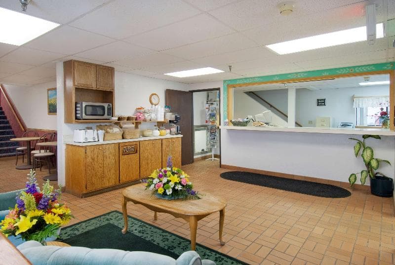 Americas Best Value Inn Torrington 5