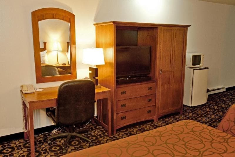 Americas Best Value Inn Roosevelt Ballard 5