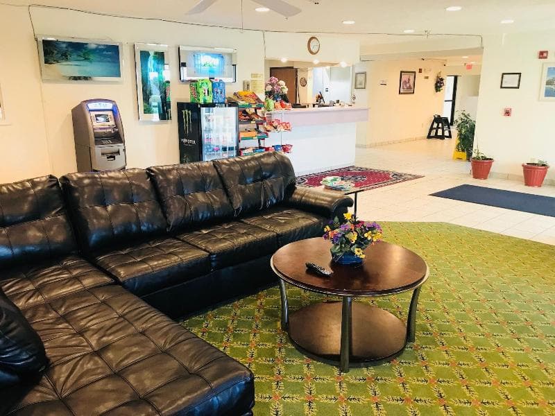 Americas Best Value Inn & Suites Pinckneyville 5