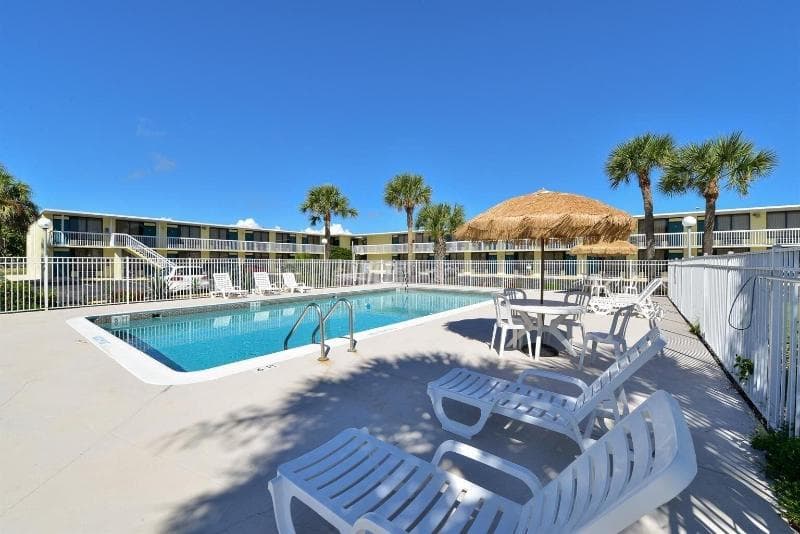 Americas Best Value Inn - Satellite Beach / Melbourne photo 1