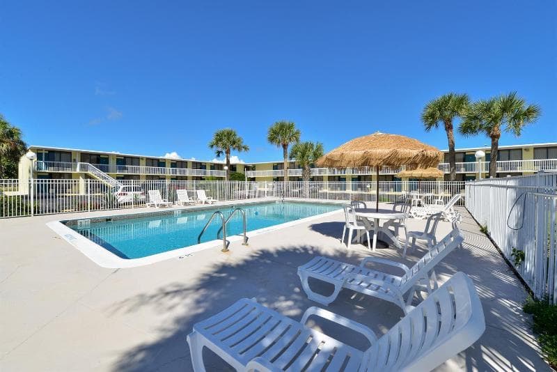 Americas Best Value Inn - Satellite Beach / Melbourne 2