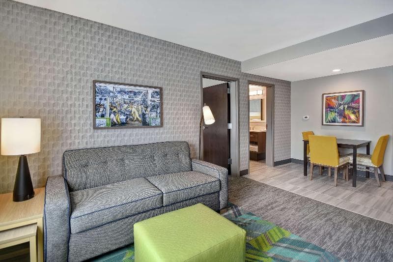Home2 Suites by Hilton Taylor Detroit 5