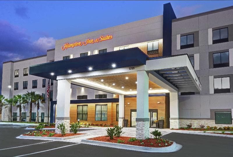 Hampton Inn & Suites Middleburg 2