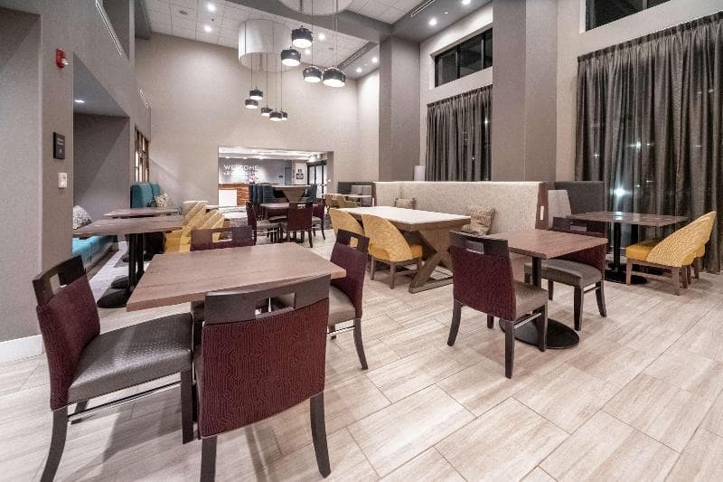Hampton Inn & Suites Santa Maria, CA 3