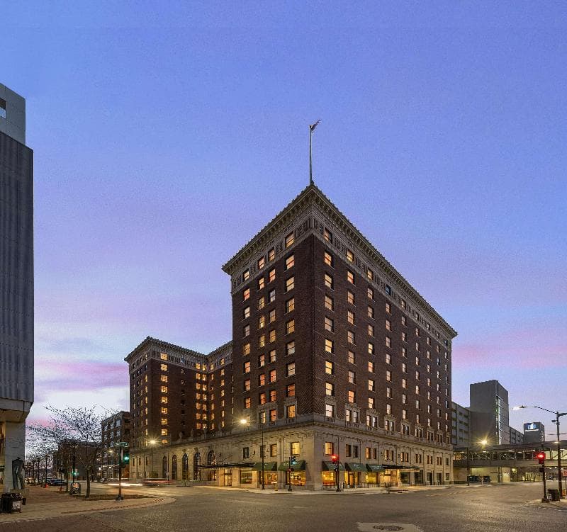 Hotel Fort Des Moines, Curio Collection by Hilton photo 1