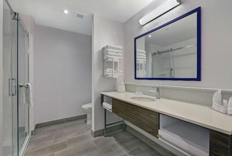 Hampton Inn by Hilton Peterborough 4