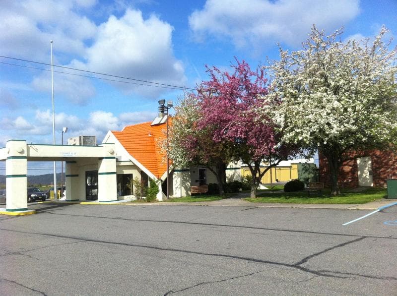 Americas Best Value Inn 5