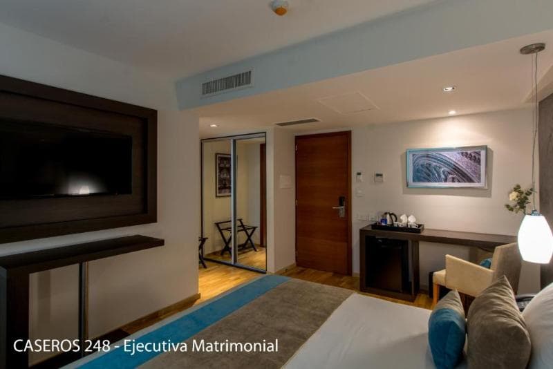 Caseros 248 Hotel 3