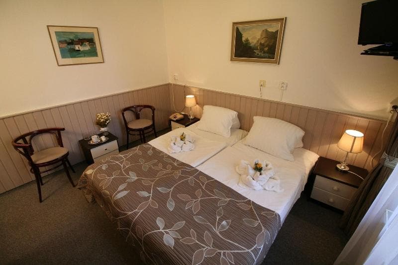 Hotel Anette 5