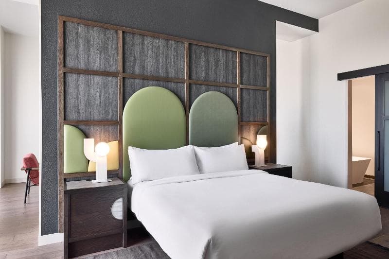 Renaissance Phoenix Glendale Hotel & Spa 4